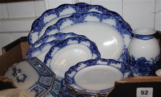 Small pt Flo Blue dinner service